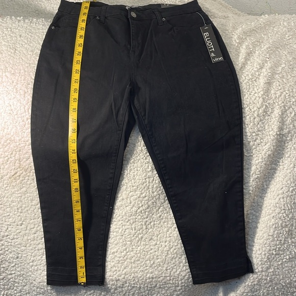 ELLIOTT & VINE Black Skinny Woman’s Jeans , Stretch - Picture 5 of 9